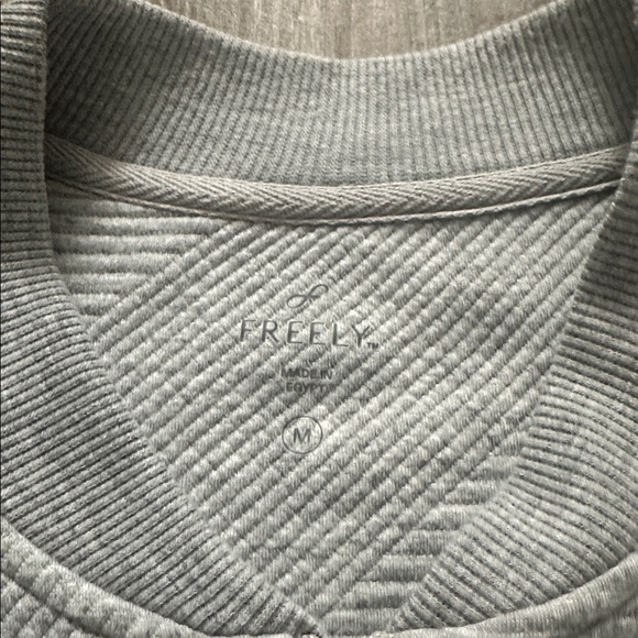 Super soft textured bomber style jacket - Picture 3 of 7